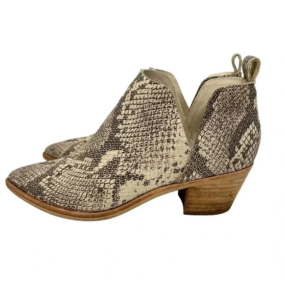 Dolce Vita Sonni Ankle Boots Snake Print Booties Block Heel Slip On Size 6.5 - Picture 2 of 10